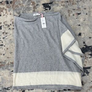 NWT! Vineyard Vines cashmere cape/poncho